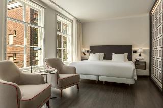 Гостиница NH Collection Amsterdam Barbizon Palace