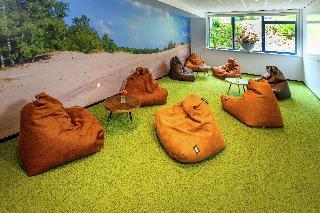Гостиница DoubleTree by Hilton Royal Parc Soestduinen