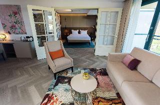 Гостиница DoubleTree by Hilton Royal Parc Soestduinen