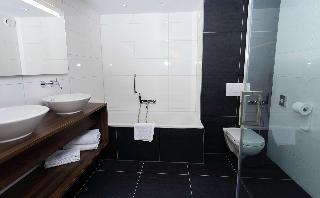 Гостиница DoubleTree by Hilton Royal Parc Soestduinen