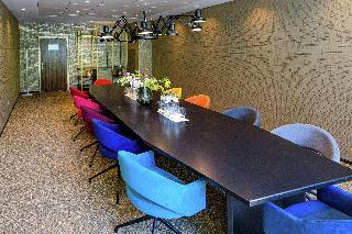 Гостиница DoubleTree by Hilton Royal Parc Soestduinen