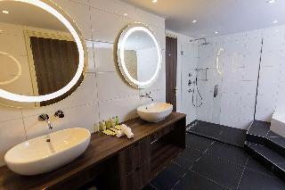 Гостиница DoubleTree by Hilton Royal Parc Soestduinen