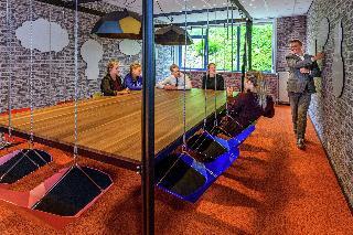 Гостиница DoubleTree by Hilton Royal Parc Soestduinen