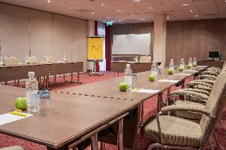Гостиница Golden Tulip Zoetermeer-Den Haag
