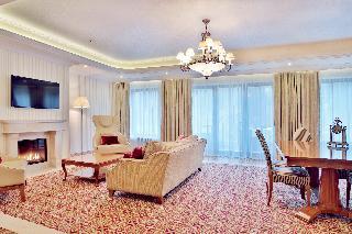 Гостиница Retro Riverside Wellness Resort