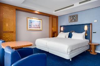 Гостиница Hotel NH Atlantic Den Haag