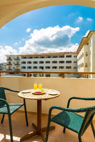 Гостиница Theartemis Palace