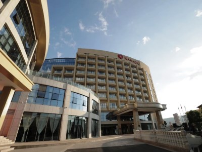 Hotel Ramada By Wyndham Kunming Yiliang