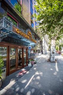 Hotel Golden Crown