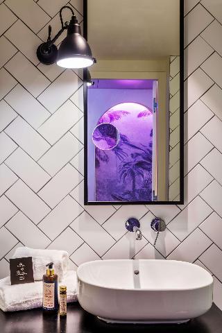 Гостиница Aiden by Best Western @ Lorient Centre