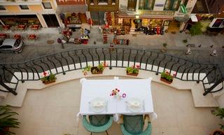 Гостиница GLK PREMIER Regency Suites & Spa