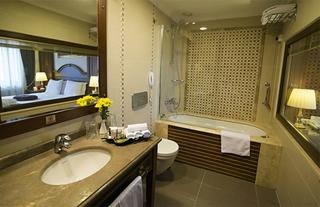 Гостиница GLK PREMIER Regency Suites & Spa