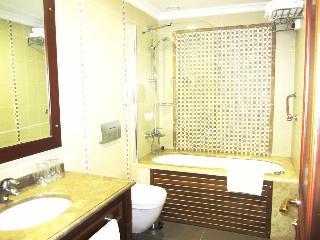 Гостиница GLK PREMIER Regency Suites & Spa
