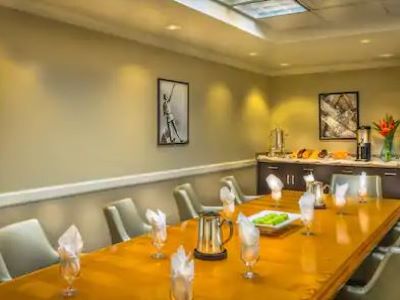 Гостиница Doubletree Resort Grand Key - Key West