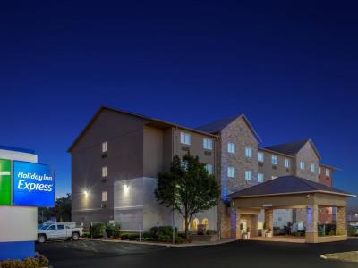 Гостиница Holiday Inn Express I-71 State Fair Expo