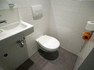 Easyhotel The Hague City Centre