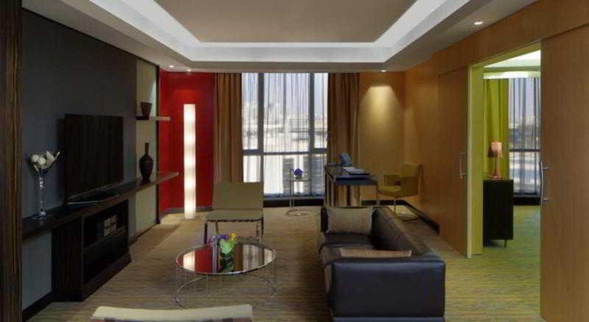 Sas) 4*. Radisson blu media city 4. Radisson blu hotel media city (ex. Sas) 4*. отель the margi афины.