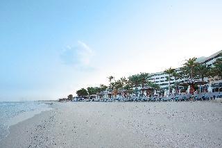Гостиница Occidental Sharjah Grand