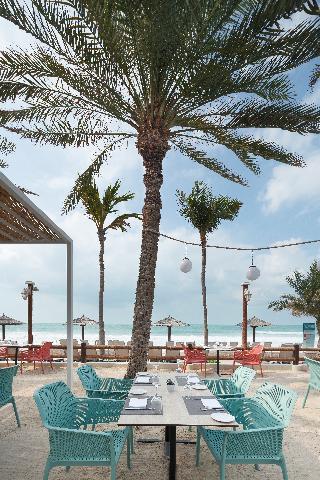 Гостиница Occidental Sharjah Grand