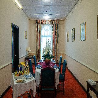Hotel Five Continents Ghantoot Beach Resort