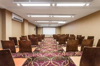 Гостиница DeSilva Premium Poznan