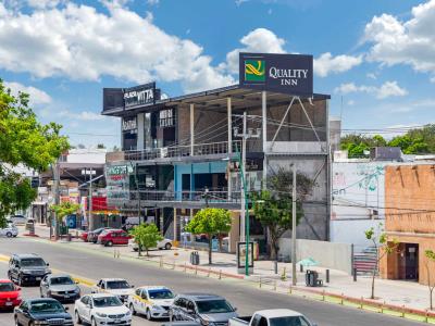 Гостиница Quality Inn Tuxtla Gutierrez