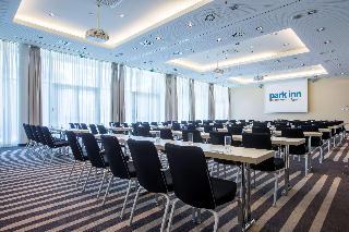 Гостиница Park Inn By Radisson Linz