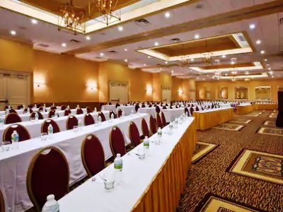 Гостиница Embassy Suites West Palm Beach - Central