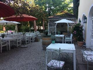 Гостиница Schlosswirt zu Anif