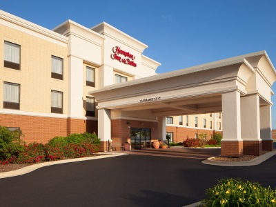 Гостиница Hampton Inn N Suites Chicago/St. Charles