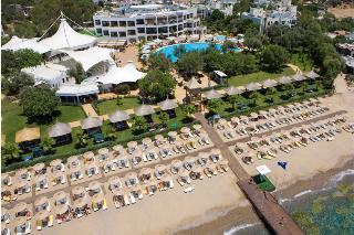 Гостиница Latanya Park Resort