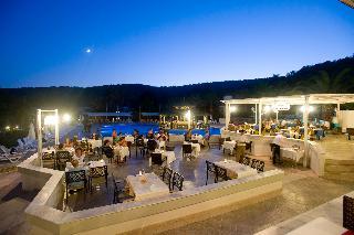 Гостиница Crystal Green Bay Resort & Spa