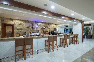 Гостиница Crystal Green Bay Resort & Spa