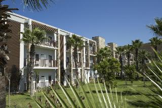 Гостиница Crystal Green Bay Resort & Spa