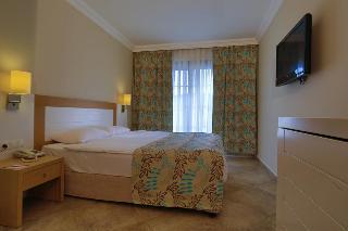 Гостиница Crystal Green Bay Resort & Spa