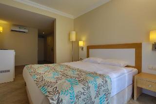 Гостиница Crystal Green Bay Resort & Spa