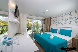 Гостиница Clover Magic Altinkum Park Side