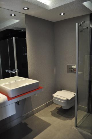 Hotel Q Spa Resort
