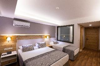 Hotel Narcia Resort Side