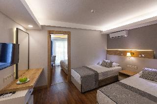 Hotel Narcia Resort Side