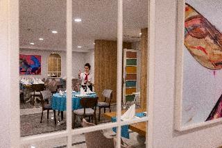 Hotel Narcia Resort Side