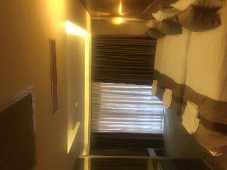 Hotel GK Regency Suites