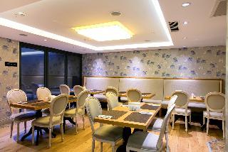 Hotel GK Regency Suites