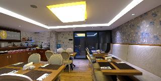 Hotel GK Regency Suites