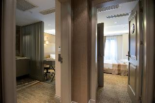 Hotel GK Regency Suites