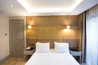 Hotel GK Regency Suites