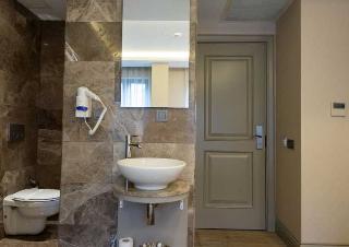 Hotel GK Regency Suites