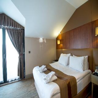 Hotel GK Regency Suites