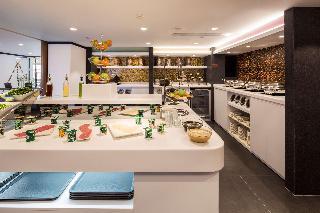 Гостиница Hampton by Hilton Istanbul Kurtkoy