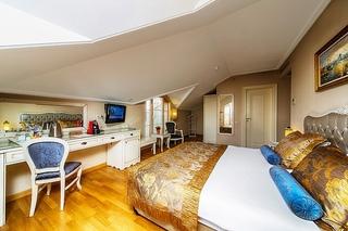 Hotel Recital